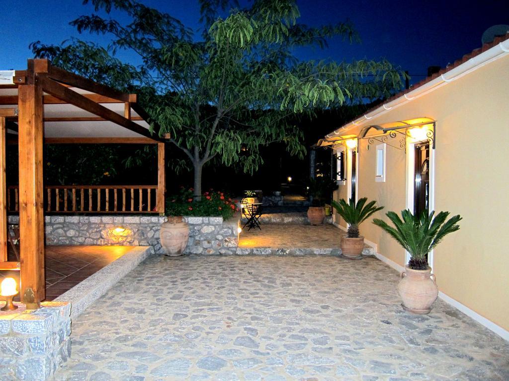 Estia Holiday Gythio Luaran gambar